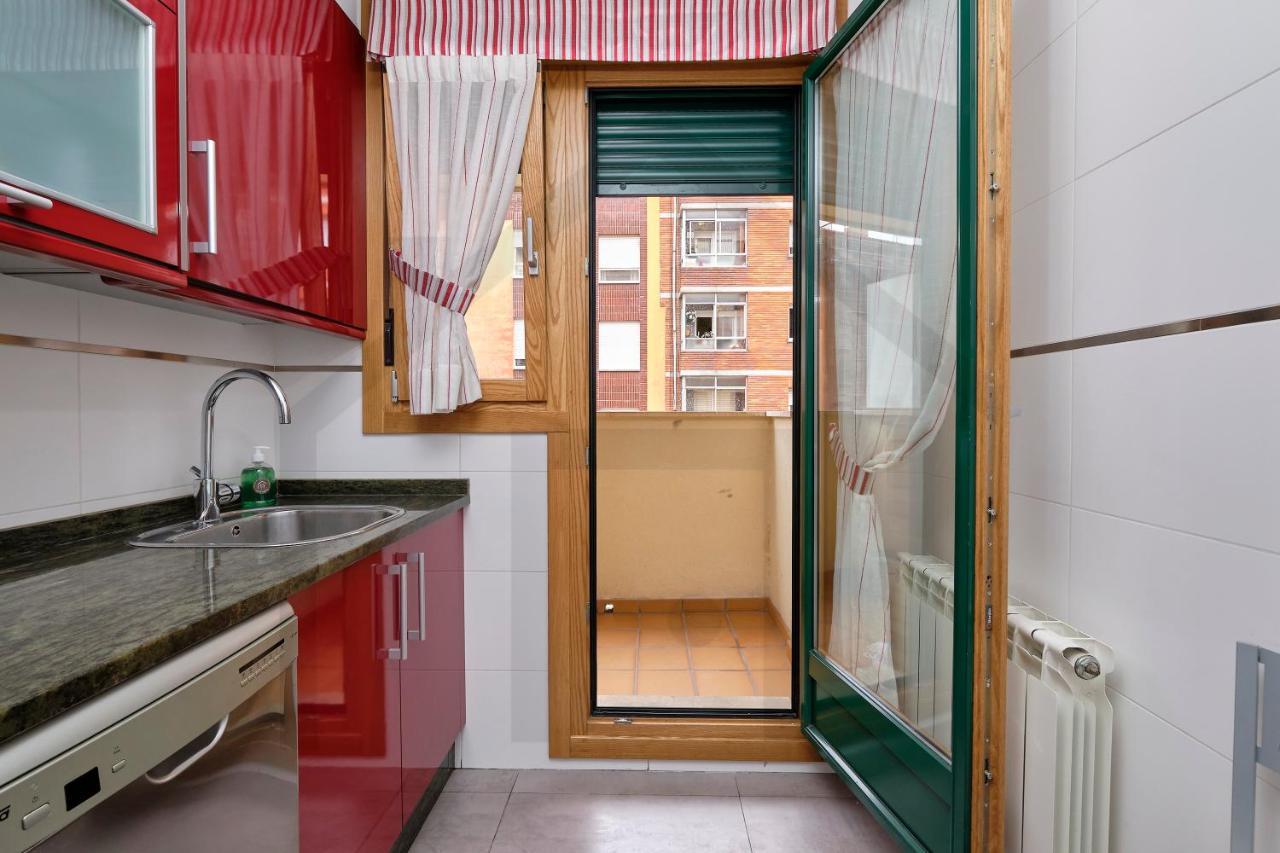Apartamento Candelaria - Lujo A Un Paso Del Centro Oviedo Eksteriør billede