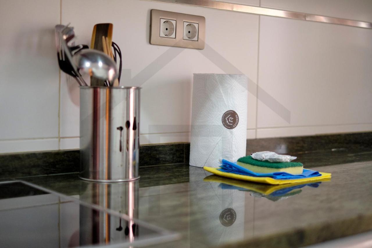 Apartamento Candelaria - Lujo A Un Paso Del Centro Oviedo Eksteriør billede