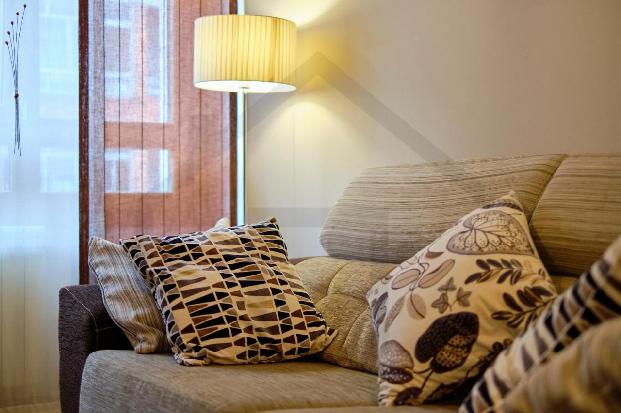 Apartamento Candelaria - Lujo A Un Paso Del Centro Oviedo Eksteriør billede